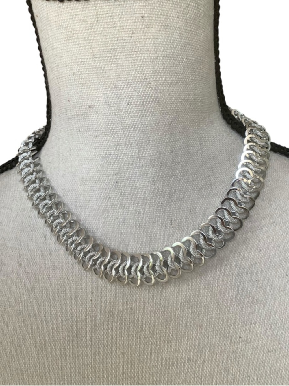 Silver tone 16” Link Collar Necklace